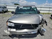 ✅ 2000 GMC Sierra 1500 SLE • VIN: 1GTEK14T7YZ362909 • Лот: 46817805. Опубликован ранее на Copart с пробегом 30 943 миль. Бесплатный доступ к архиву аукционных продаж из США и подробный отчёт об истории автомобиля на DreamBid. Изображение 5.