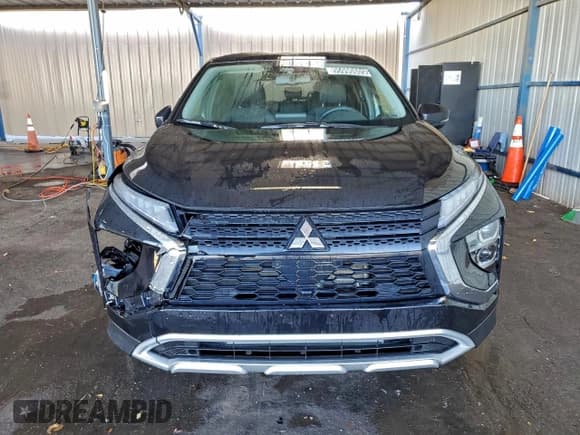 ✅ 2025 Mitsubishi Eclipse Cross SE • VIN: JA4ATWAA8SZ032743 • Lot: 95990805. Listed on Copart with 12,446 mi. Free auction sales archive from the USA and detailed vehicle history report at DreamBid. Image 5.