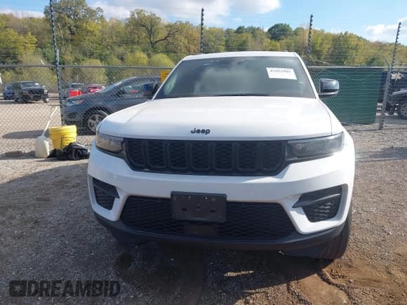 ✅ 2022 Jeep Grand Cherokee Altitude • VIN: 1C4RJHAG9N8615573 • Лот: 43453945. Опубликован ранее на IAAI с пробегом 72 311 миль. Бесплатный доступ к архиву аукционных продаж из США и подробный отчёт об истории автомобиля на DreamBid. Изображение 12.