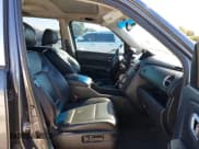 ✅ 2012 Honda Pilot EX-L • VIN: 5FNYF3H62CB022552 • Lot: 43556702. Listed on IAAI with 213,233 mi. Free auction sales archive from the USA and detailed vehicle history report at DreamBid. Image 5.