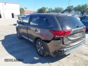 ✅ 2019 Mitsubishi Outlander ES • VIN: JA4AD2A32KZ013032 • Lot: 43370775. Listed on IAAI with 72,624 mi. Free auction sales archive from the USA and detailed vehicle history report at DreamBid. Image 3.