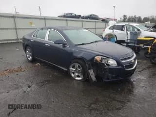 ✅ 2010 Chevrolet Malibu 1LT • VIN: 1G1ZC5EB8AF247232 • Lot: 81812484. Wystawiony na Copart z przebiegiem 83 090 mil. Bezpłatny archiwum sprzedaży aukcyjnych z USA i szczegółowy raport historii pojazdu na DreamBid. Zdjęcie 4.