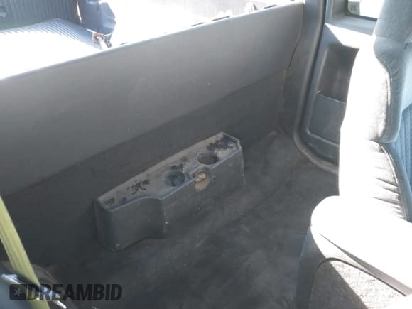 ✅ 2001 Chevrolet S-10 LS • VIN: 1GCCS19W718230397 • Лот: 41293765. Опубликован ранее на IAAI с пробегом 151 578 миль. Бесплатный доступ к архиву аукционных продаж из США и подробный отчёт об истории автомобиля на DreamBid. Изображение 8.