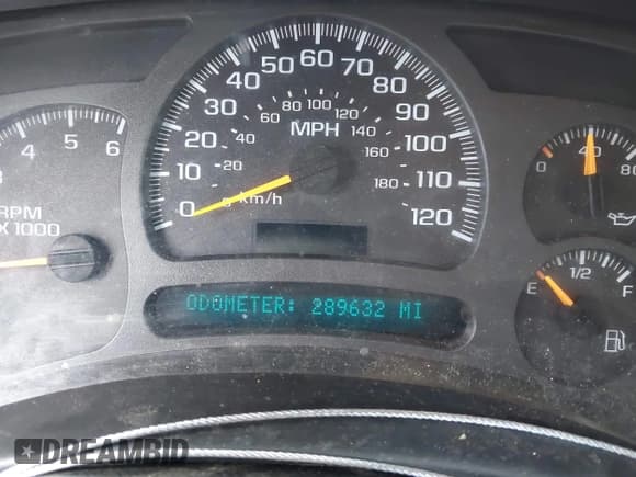 ✅ 2004 Chevrolet Suburban LS • VIN: 3GNEC16Z94G217595 • Лот: 42566525. Опубликован ранее на IAAI с пробегом 289 632 миль. Бесплатный доступ к архиву аукционных продаж из США и подробный отчёт об истории автомобиля на DreamBid. Изображение 7.