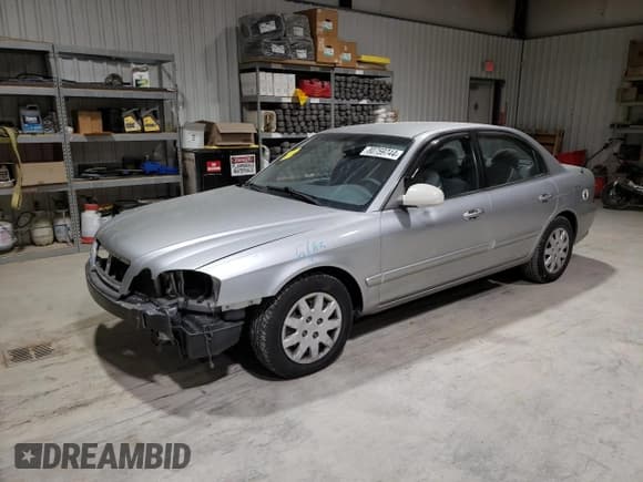 ✅ 2005 Kia Optima LX • VIN: KNAGD126755418217 • Lot: 80759744. Listed on Copart with 79,060 mi. Free auction sales archive from the USA and detailed vehicle history report at DreamBid. Image 1.