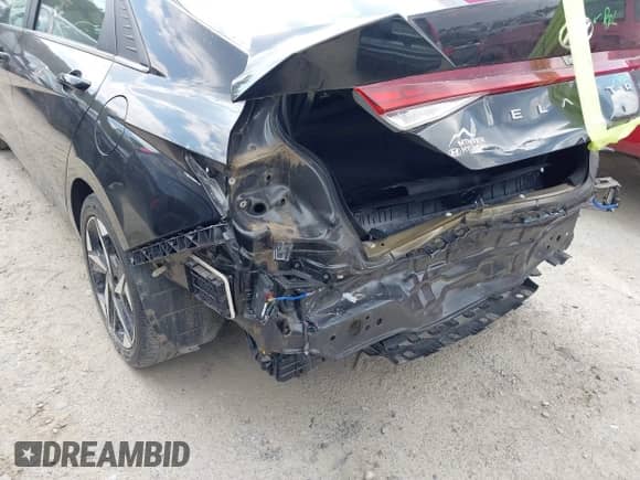 2023 Hyundai Elantra Limited с VIN KMHLN4AJ6PU076415, выставлен на аукционе IAAI как лот 43243187 с пробегом 49 547 миль миль и . История ставок и продаж доступна на DreamBid. Изображение 19.