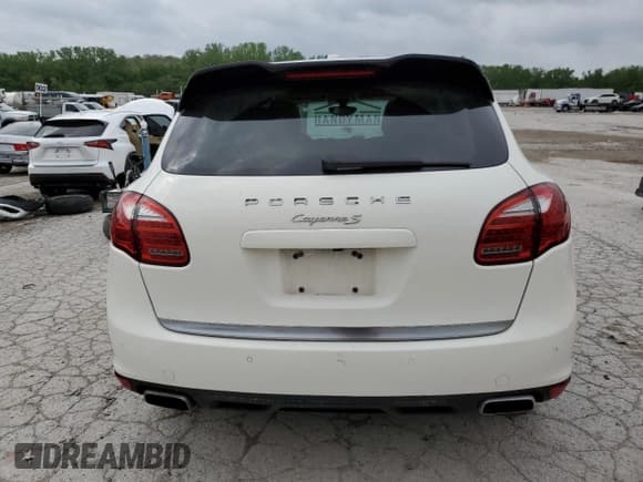 ✅ 2012 Porsche Cayenne S • VIN: WP1AB2A28CLA41231 • Lot: 54490775. Listed on Copart with 124,385 mi. Free auction sales archive from the USA and detailed vehicle history report at DreamBid. Image 6.