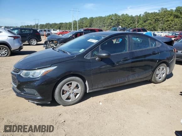 ✅ 2018 Chevrolet Cruze LS • VIN: 1G1BC5SM9J7141437 • Lot: 90087175. Listed on Copart with 83,979 mi. Free auction sales archive from the USA and detailed vehicle history report at DreamBid. Image 1.