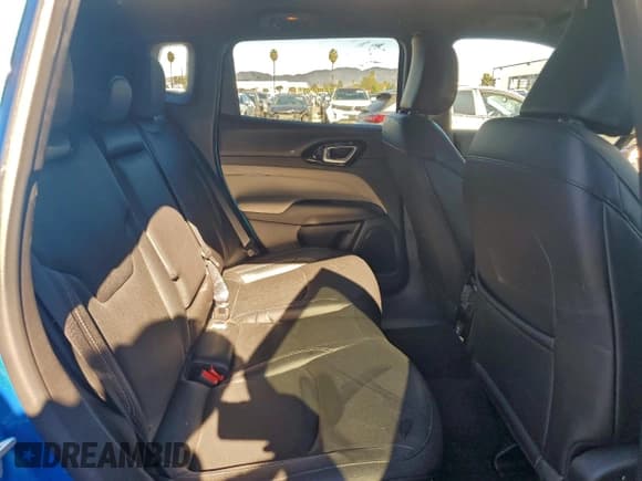 ✅ 2025 Jeep Compass Limited • VIN: 3C4NJDCN3ST620073 • Lot: 94404125. Listed on Copart with 6,152 mi. Free auction sales archive from the USA and detailed vehicle history report at DreamBid. Image 11.