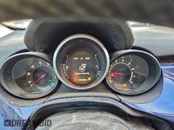 ✅ 2017 FIAT 500X Pop • VIN: ZFBCFXAB1HP605199 • Lot: 95653215. Listed on Copart with 132,488 mi. Free auction sales archive from the USA and detailed vehicle history report at DreamBid. Image 9.