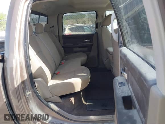 2010 Dodge 1500 ST с VIN 1D7RB1CT5AS247538, выставлен на аукционе IAAI как лот 42264745 с пробегом 148 063 миль миль и . История ставок и продаж доступна на DreamBid. Изображение 8.