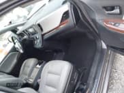 ✅ 2019 Toyota Sienna XLE • VIN: 5TDDZ3DC1KS211995 • Lot: 42763293. Listed on IAAI with 85,338 mi. Free auction sales archive from the USA and detailed vehicle history report at DreamBid. Image 5.