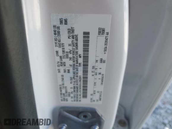 ✅ 2016 Lincoln MKC Reserve • VIN: 5LMCJ3C93GUJ30291 • Lot: 71483875. Wystawiony na Copart z przebiegiem 51 301 mil. Bezpłatny archiwum sprzedaży aukcyjnych z USA i szczegółowy raport historii pojazdu na DreamBid. Zdjęcie 13.