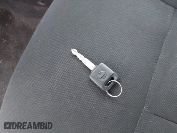 ✅ 2014 Nissan Note S • VIN: 3N1CE2CP8EL367471 • Lot: 41451652. Wystawiony na IAAI z przebiegiem 161 616 mil. Bezpłatny archiwum sprzedaży aukcyjnych z USA i szczegółowy raport historii pojazdu na DreamBid. Zdjęcie 11.