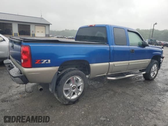 ✅ 2003 Chevrolet Silverado 1500 • VIN: 1GCEK19T23Z347297 • Лот: 61074245. Опубликован ранее на Copart с пробегом 180 575 миль. Бесплатный доступ к архиву аукционных продаж из США и подробный отчёт об истории автомобиля на DreamBid. Изображение 3.
