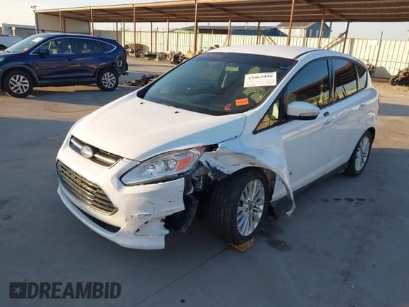 ✅ 2017 Ford C-Max SE • VIN: 1FADP5AU9HL118043 • Lot: 43463999. Wystawiony na IAAI z przebiegiem 87 907 mil. Bezpłatny archiwum sprzedaży aukcyjnych z USA i szczegółowy raport historii pojazdu na DreamBid. Zdjęcie 19.