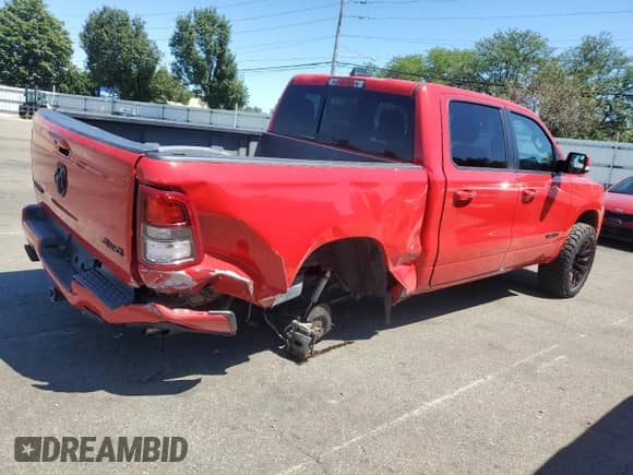 2020 Ram 1500 Big Horn z VIN 1C6SRFFTXLN220781, wystawiony jako Copart lot #70593755 z przebiegiem 60 706 mil mil oraz Szkoda całkowita • Salvage title. Historia ofert i sprzedaży dostępna na DreamBid. Obrazek 3.