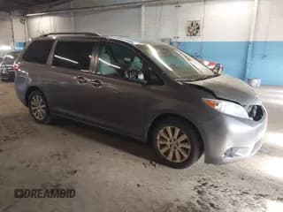 ✅ 2015 Toyota Sienna LE • VIN: 5TDJK3DC2FS099379 • Lot: 43840501. Listed on IAAI with 231,390 mi. Free auction sales archive from the USA and detailed vehicle history report at DreamBid. Image 1.