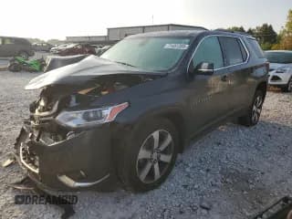 ✅ 2020 Chevrolet Traverse LT • VIN: 1GNEVHKWXLJ138772 • Lot: 71451385. Wystawiony na Copart z przebiegiem 82 489 mil. Bezpłatny archiwum sprzedaży aukcyjnych z USA i szczegółowy raport historii pojazdu na DreamBid. Zdjęcie 1.