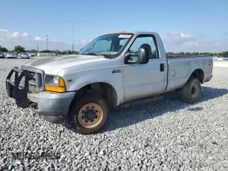 ✅ 2001 Ford F-250 XL • VIN: 1FTNF21L11EC49565 • Lot: 57776185. Wystawiony na Copart z przebiegiem 110 842 mil. Bezpłatny archiwum sprzedaży aukcyjnych z USA i szczegółowy raport historii pojazdu na DreamBid. Zdjęcie 1.