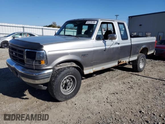 ✅ 1992 Ford F-150 • VIN: 1FTEX14H5NKA87011 • Lot: 87270735. Listed on Copart with 217,474 mi. Free auction sales archive from the USA and detailed vehicle history report at DreamBid. Image 1.