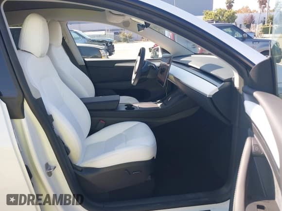 ✅ 2023 Tesla Model Y Long Range • VIN: 7SAYGDEEXPF899328 • Лот: 43584602. Опубликован ранее на IAAI с пробегом 26 098 миль. Бесплатный доступ к архиву аукционных продаж из США и подробный отчёт об истории автомобиля на DreamBid. Изображение 5.