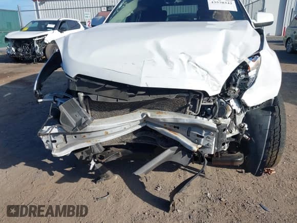 ✅ 2017 Chevrolet Equinox LT • VIN: 2GNFLFEK2H6309266 • Лот: 43570342. Опубликован ранее на IAAI с пробегом 164 340 миль. Бесплатный доступ к архиву аукционных продаж из США и подробный отчёт об истории автомобиля на DreamBid. Изображение 6.