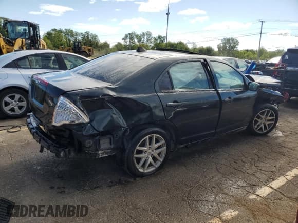✅ 2010 Ford Fusion SEL • VIN: 3FAHP0JGXAR421709 • Lot: 70118525. Listed on Copart with 152,134 mi. Free auction sales archive from the USA and detailed vehicle history report at DreamBid. Image 3.