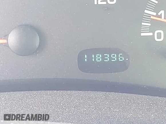 ✅ 1999 Chrysler Concorde • VIN: 2C3HD46J2XH558909 • Lot: 43070725. Listed on IAAI with 118,396 mi. Free auction sales archive from the USA and detailed vehicle history report at DreamBid. Image 15.