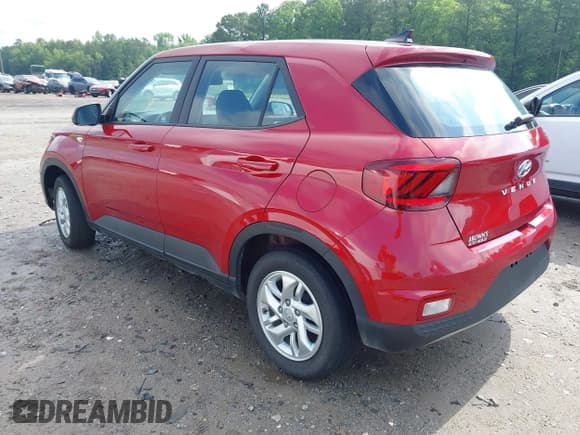 ✅ 2021 Hyundai Venue SE • VIN: KMHRB8A31MU065989 • Lot: 42242583. Listed on IAAI with 111,991 mi. Free auction sales archive from the USA and detailed vehicle history report at DreamBid. Image 3.