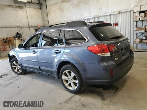 ✅ 2014 Subaru Outback • VIN: 4S4BRCFC3E3306113 • Lot: 69910915. Wystawiony na Copart z przebiegiem 177 809 mil. Bezpłatny archiwum sprzedaży aukcyjnych z USA i szczegółowy raport historii pojazdu na DreamBid. Zdjęcie 2.