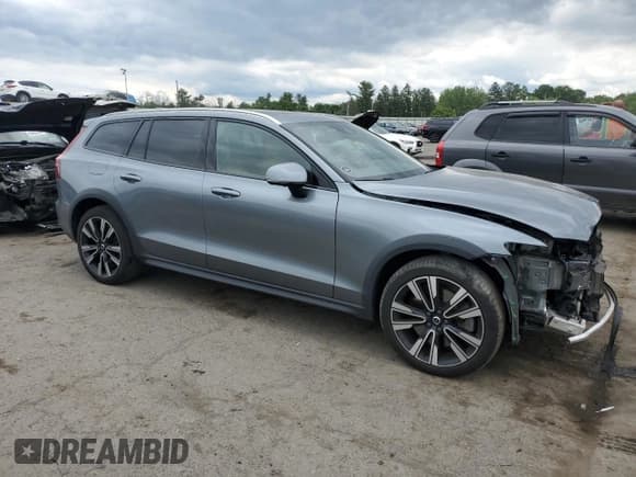 ✅ 2020 Volvo V60 • VIN: YV4102WK2L1041315 • Lot: 58509244. Listed on Copart with 47,946 mi. Free auction sales archive from the USA and detailed vehicle history report at DreamBid. Image 4.