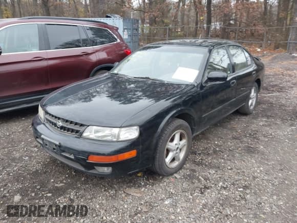 ✅ 1999 Nissan Maxima GXE • VIN: JN1CA21DXXT811811 • Lot: 43762107. Listed on IAAI with 183,329 mi. Free auction sales archive from the USA and detailed vehicle history report at DreamBid. Image 6.