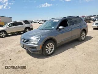 ✅ 2018 Volkswagen Tiguan S • VIN: 3VV1B7AX8JM070459 • Lot: 70947045. Listed on Copart with 150,564 mi. Free auction sales archive from the USA and detailed vehicle history report at DreamBid. Image 1.