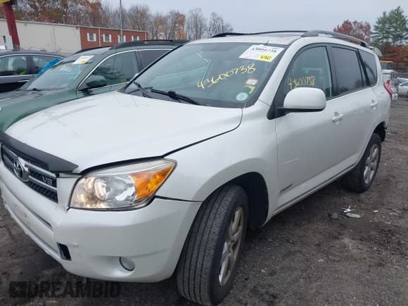 ✅ 2008 Toyota RAV4 Limited • VIN: JTMBK31V185067512 • Lot: 43600738. Listed on IAAI with 96,120 mi. Free auction sales archive from the USA and detailed vehicle history report at DreamBid. Image 2.