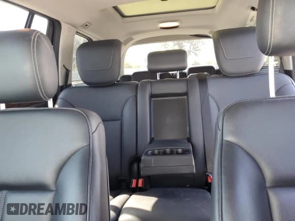 ✅ 2012 Mercedes-Benz GL 450 • VIN: 4JGBF7BE6CA761862 • Lot: 70467524. Wystawiony na Copart z przebiegiem 157 626 mil. Bezpłatny archiwum sprzedaży aukcyjnych z USA i szczegółowy raport historii pojazdu na DreamBid. Zdjęcie 10.