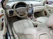 ✅ 2007 Mercedes-Benz CLK 350 • VIN: WDBTK56F57F210115 • Lot: 64878975. Wystawiony na Copart z przebiegiem 125 310 mil. Bezpłatny archiwum sprzedaży aukcyjnych z USA i szczegółowy raport historii pojazdu na DreamBid. Zdjęcie 8.