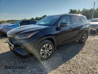 ✅ 2022 Toyota Highlander XLE • VIN: 5TDGZRBH0NS202708 • Лот: 63213955. Опубликован ранее на Copart с пробегом 78 898 миль. Бесплатный доступ к архиву аукционных продаж из США и подробный отчёт об истории автомобиля на DreamBid. Изображение 1.