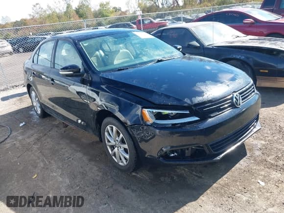 ✅ 2011 Volkswagen Jetta SE • VIN: 3VWDZ7AJ7BM338287 • Лот: 43460051. Опубликован ранее на IAAI с пробегом 225 183 миль. Бесплатный доступ к архиву аукционных продаж из США и подробный отчёт об истории автомобиля на DreamBid. Изображение 1.