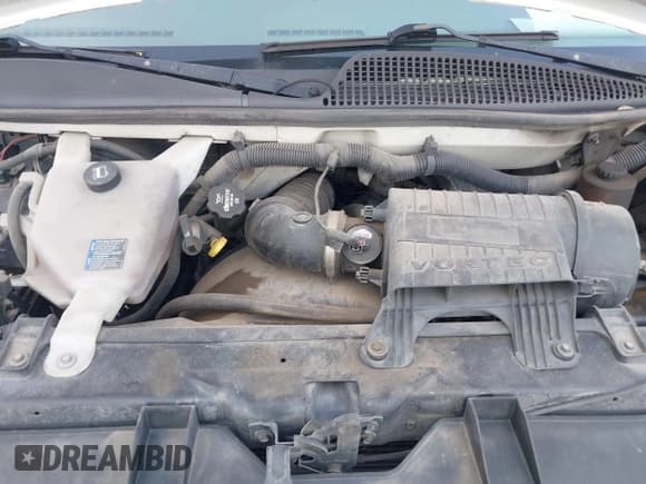 ✅ 2013 Chevrolet Express Cargo • VIN: 1GCSGAFX1D1146809 • Lot: 43018191. Wystawiony na IAAI z przebiegiem 233 190 mil. Bezpłatny archiwum sprzedaży aukcyjnych z USA i szczegółowy raport historii pojazdu na DreamBid. Zdjęcie 10.