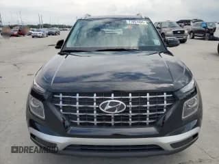 ✅ 2022 Hyundai Venue SEL • VIN: KMHRC8A31NU199142 • Lot: 71807604. Wystawiony na Copart z przebiegiem 40 177 mil. Bezpłatny archiwum sprzedaży aukcyjnych z USA i szczegółowy raport historii pojazdu na DreamBid. Zdjęcie 5.