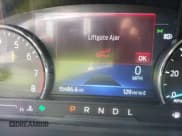 ✅ 2024 Ford Explorer XLT • VIN: 1FMSK7DH4RGA80608 • Lot: 43480770. Wystawiony na IAAI z przebiegiem 15 486 mil. Bezpłatny archiwum sprzedaży aukcyjnych z USA i szczegółowy raport historii pojazdu na DreamBid. Zdjęcie 7.