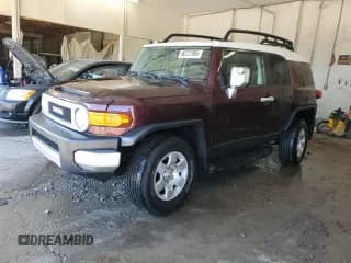 ✅ 2007 Toyota FJ Cruiser • VIN: JTEBU11F970100965 • Lot: 90727995. Listed on Copart with 240,297 mi. Free auction sales archive from the USA and detailed vehicle history report at DreamBid. Image 1.
