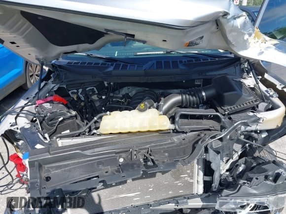 ✅ 2023 Ford F-150 XLT • VIN: 1FTEW1C54PKD33172 • Lot: 43565071. Wystawiony na IAAI z przebiegiem 50 185 mil. Bezpłatny archiwum sprzedaży aukcyjnych z USA i szczegółowy raport historii pojazdu na DreamBid. Zdjęcie 10.