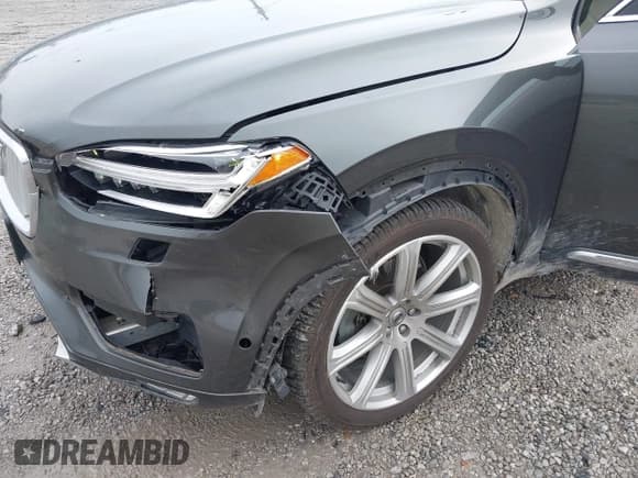 ✅ 2018 Volvo XC90 Inscription • VIN: YV4A22PL4J1207297 • Lot: 43761145. Listed on IAAI with 128,601 mi. Free auction sales archive from the USA and detailed vehicle history report at DreamBid. Image 6.