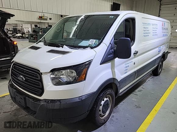 ✅ 2019 Ford Transit Cargo • VIN: 1FTYR2YM4KKA85623 • Lot: 43943597. Wystawiony na IAAI z przebiegiem 97 589 mil. Bezpłatny archiwum sprzedaży aukcyjnych z USA i szczegółowy raport historii pojazdu na DreamBid. Zdjęcie 3.