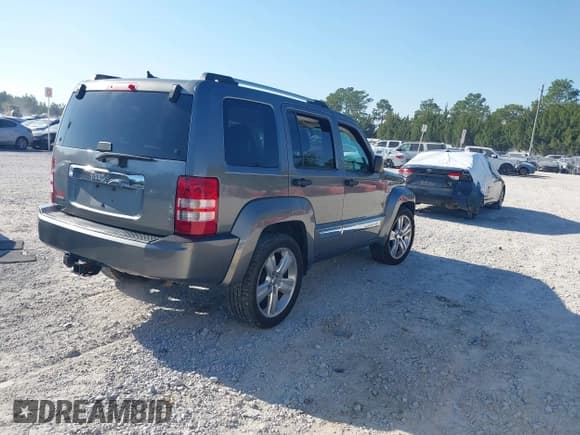 ✅ 2012 Jeep Liberty Limited Jet • VIN: 1C4PJLFK5CW151634 • Lot: 43684498. Listed on IAAI with 182,742 mi. Free auction sales archive from the USA and detailed vehicle history report at DreamBid. Image 4.