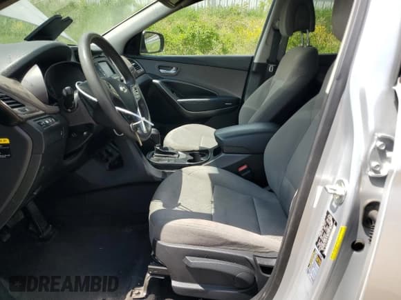 ✅ 2017 Hyundai Santa Fe 2.4L • VIN: 5XYZTDLB9HG466552 • Lot: 57265315. Listed on Copart with 123,390 mi. Free auction sales archive from the USA and detailed vehicle history report at DreamBid. Image 7.