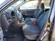 ✅ 2010 Toyota RAV4 Sport • VIN: JTMWF4DV4A5030385 • Lot: 46924595. Wystawiony na Copart z przebiegiem 166 380 mil. Bezpłatny archiwum sprzedaży aukcyjnych z USA i szczegółowy raport historii pojazdu na DreamBid. Zdjęcie 7.