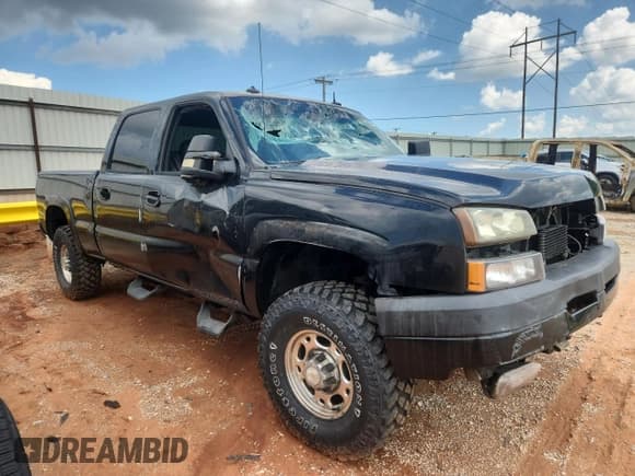✅ 2003 Chevrolet Silverado 2500HD LS • VIN: 1GCHK23183F237480 • Lot: 63881625. Listed on Copart with 246,607 mi. Free auction sales archive from the USA and detailed vehicle history report at DreamBid. Image 4.